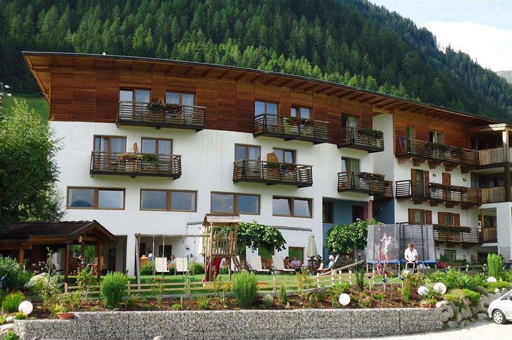 Hotel Dolomitenblick Terento Exterior foto