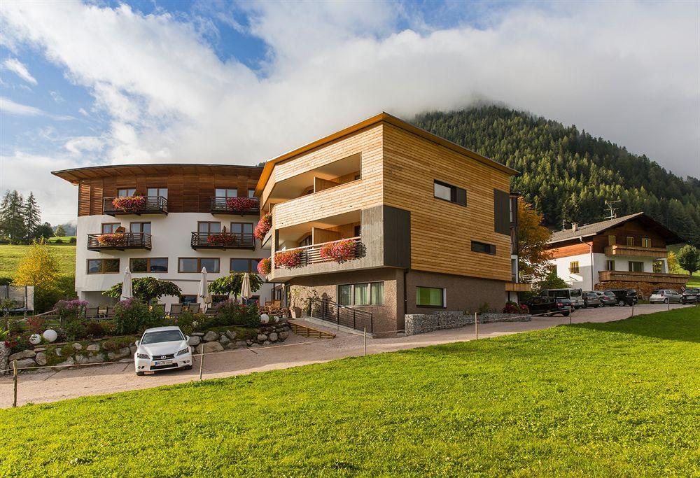 Hotel Dolomitenblick Terento Exterior foto